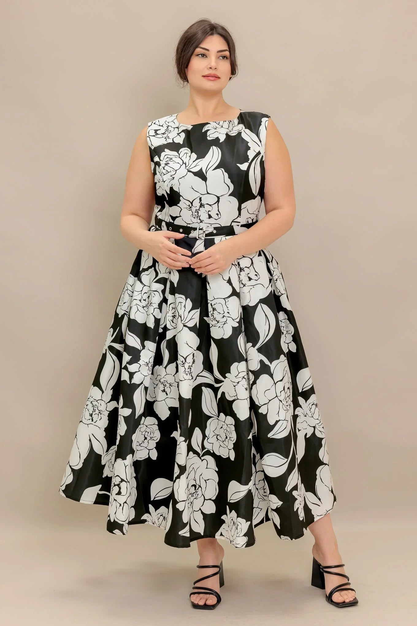 SILENT HEART BLACK FLORAL MIDI DRESS