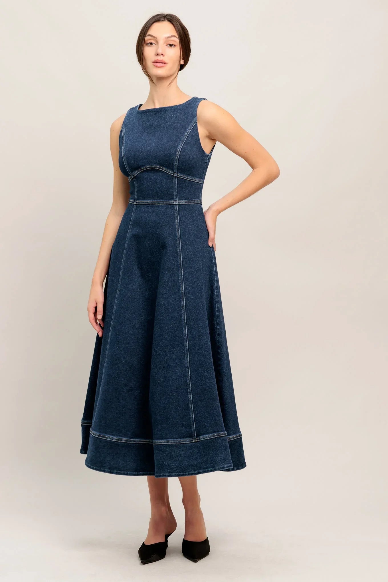 SIMPLE STATEMENT DENIM MIDI DRESS