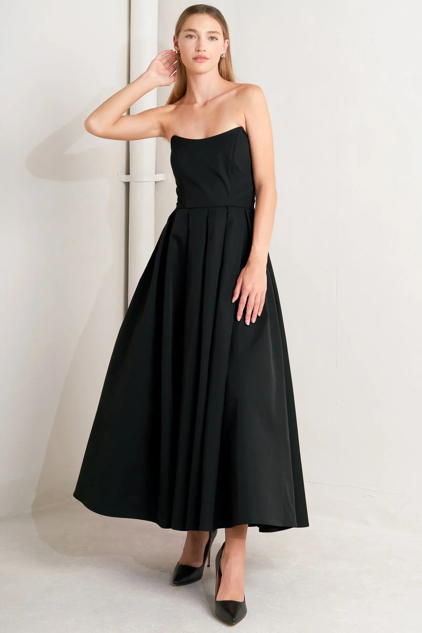 GALA NOIR BLACK SCOOP NECK STRAPLESS MIDI DRESS