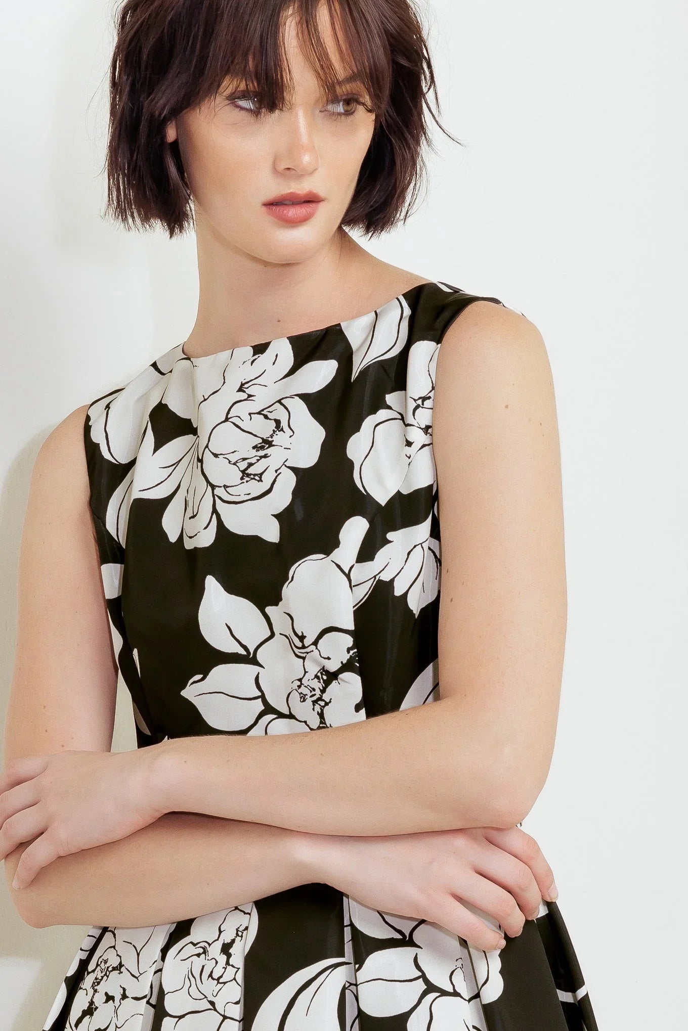 SILENT HEART BLACK FLORAL MIDI DRESS